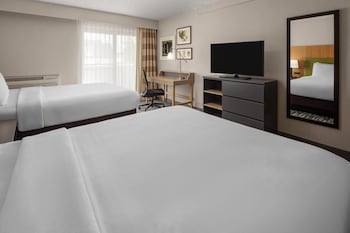 Deluxe Room, 2 Double Beds, Non Smoking, Balcony