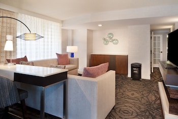 Suite, 1 Bedroom (SW-M)