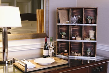 Suite, 1 Bedroom (King, Best view Copley Square)