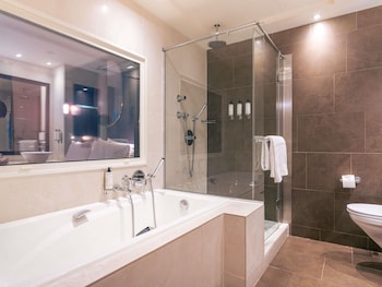 Signature Room, 1 King Bed