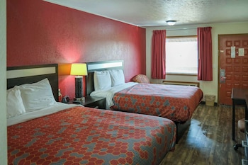 Standard Room, 2 Double Beds, Non Smoking