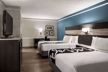 Room, 2 Double Beds, Accessible, Non Smoking (Mobility/Hearing, Roll-In Shower)