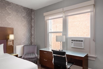 Standard Room, 1 Queen Bed, Non Smoking