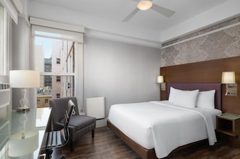 Standard Room, 1 Queen Bed, Non Smoking