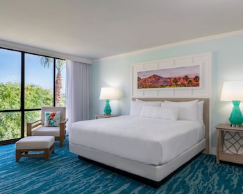 Suite, 1 King Bed with Sofa bed, Roll-in Shower (Indigo, Roll-In Shower)
