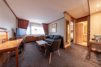 Junior Suite, 1 Double Bed, River View