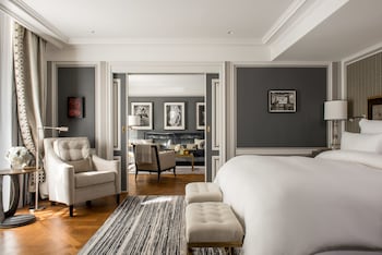 Grand Premier Suite