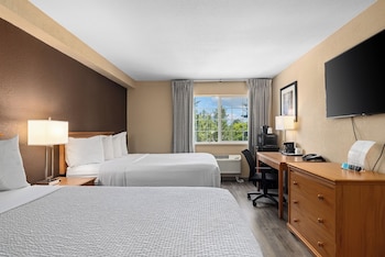Room, 2 Queen Beds, Non Smoking