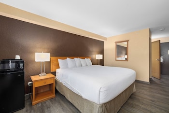Room, 1 King Bed, Accessible, Non Smoking (Mobility/Hearing Impaired)