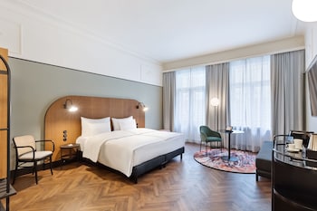 Premium Room, 1 Queen Bed