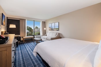 Premium Room, 1 King Bed with Sofa bed, Oceanfront