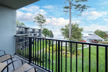 Premium Room, 1 King Bed with Sofa bed, Oceanfront