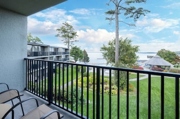 Premium Room, 1 King Bed with Sofa bed, Oceanfront