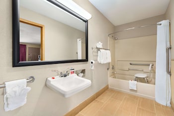 Room, 1 King Bed, Accessible, Non Smoking (Mobility, Bathtub w/Grab Bars)