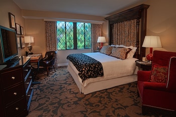 Deluxe Room, 1 King Bed