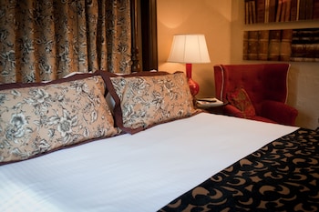 Deluxe Room, 1 King Bed