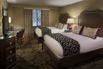 Deluxe Room, 2 Queen Beds
