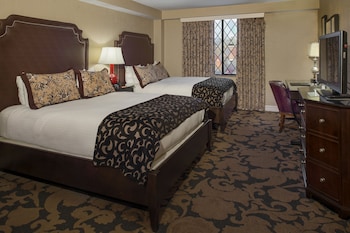 Deluxe Room, 2 Queen Beds