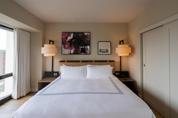 Junior Suite, Accessible (Shower)