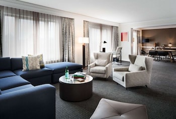 Commonwealth Suite, 1 King Bed