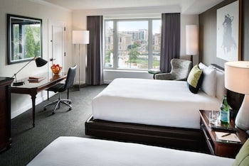 Parkway Room, 2 Double Beds, Accessible (Hearing Impaired)