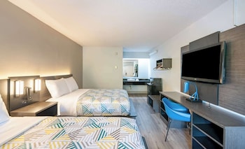 Standard Room, 2 Double Beds, Non Smoking