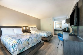 Standard Room, 2 Double Beds, Non Smoking