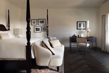Royce Suite