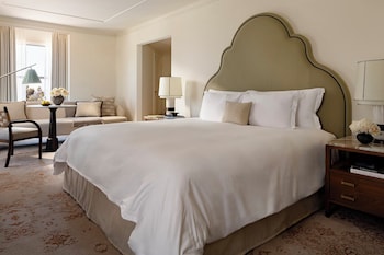 Superior Room, 1 King Bed