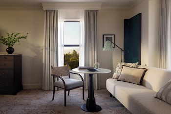 Superior Room, 1 King Bed