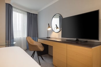 Deluxe Room, 1 King Bed