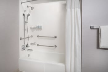 Room, 1 King Bed (Mobility Accessible, Tub)