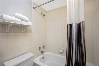 Suite, 1 King Bed, Non Smoking