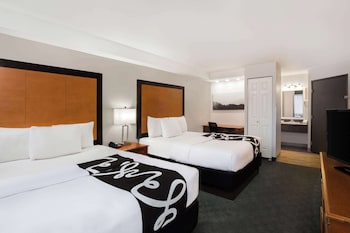 Room, 2 Queen Beds, Non Smoking