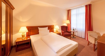 Standard Double Room, 1 Queen Bed, Park View