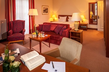Junior Studio Suite