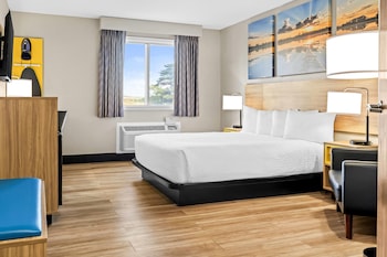 Standard Room, 1 Queen Bed, Accessible