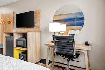 Room, 2 Queen Beds, Non Smoking