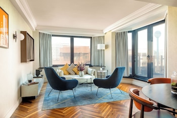 Executive Suite, 1 King Bed