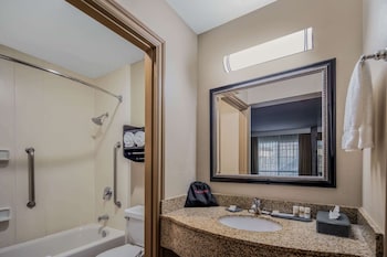 Room, 2 Queen Beds, Accessible, Non Smoking (Mobility Accessible)