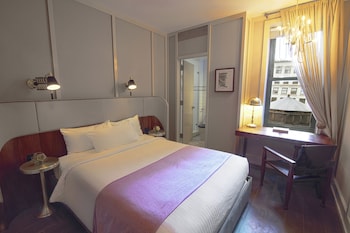Deluxe Room, 1 Queen Bed