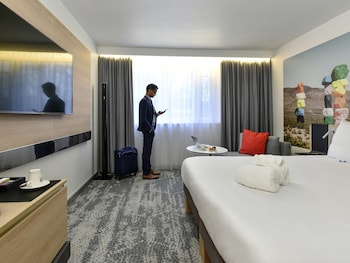 Superior Room, 1 King Bed with Sofa bed