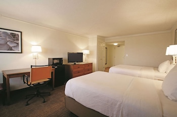 Room, 2 Double Beds, Accessible, Non Smoking (Mobility Accessible)