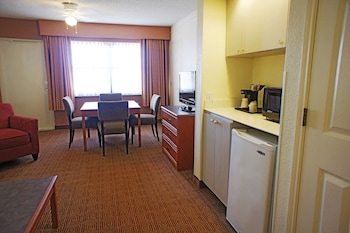 Apartment, 1 King Bed, Non Smoking (1 Bedroom)