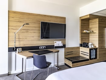 Executive Room, 1 Double Bed with Sofa bed