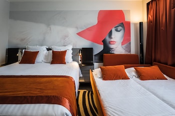 Classic Room, Multiple Beds