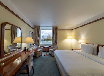 Superior Room, River View