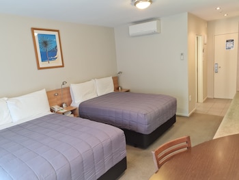Standard Room, 2 Double Beds