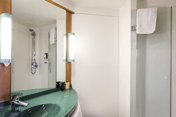 Room, Multiple Beds