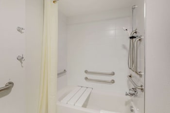 Suite, 2 Queen Beds, Accessible, Non Smoking